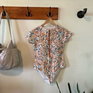 Cupshe floral cap sleeve 3/4 zip bathing suit